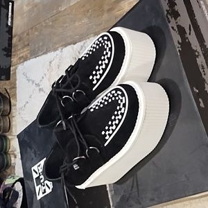 Size 4 TUK